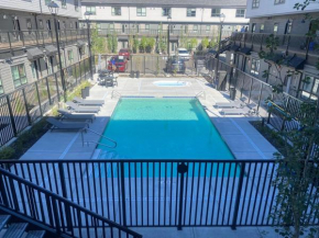 Skyline Peaks- 2 Townhouse Combo - Mountain View AC-Pool-Hot Tub